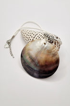 Load image into Gallery viewer, Large Round Mother of Pearl Seashell Pendant