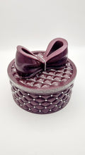 Load image into Gallery viewer, Bedazzled Resin Tiffany Boxes