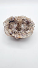 Load image into Gallery viewer, Mixed Packet of 250 Spiral Cone Seashells Ideal For Resin Art or Multi Crafts