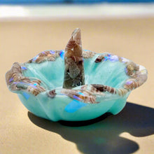 Load image into Gallery viewer, Handcrafted Resin Seashell Ring Dishes