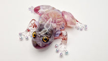 Load image into Gallery viewer, Floral Frog Figurine Lamp
