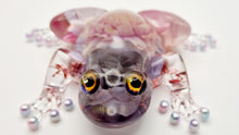 Load image into Gallery viewer, Floral Frog Figurine Lamp