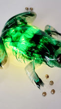 Load image into Gallery viewer, Feather Frog Figurine Lamp