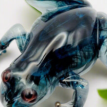 Load image into Gallery viewer, Feather Frog Figurine Lamp
