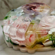 Load image into Gallery viewer, Togetherness Hand in Hand Floral Heart