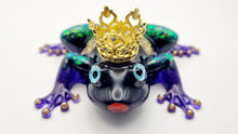 Load image into Gallery viewer, Froggy Royal 'Froggy Friday' Figurine