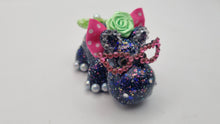 Load image into Gallery viewer, Dame Edna Everage Hippos