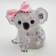 Load image into Gallery viewer, THE WOW FACTOR 'Froggy Friday' Frog & Koala Figurines