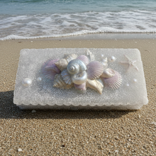 Load image into Gallery viewer, IntoResin Diamond Sea Creature Storage Box