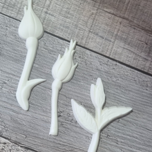 Load image into Gallery viewer, Resin French Inspired Furniture Embellishment On-lay Applique Stems #1
