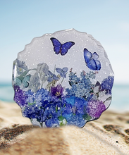 Load image into Gallery viewer, Floral Geode Resin Coasters