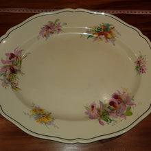 Load image into Gallery viewer, Vintage 1930's Royal Doulton Soup Tureen & Matching Serving Platter