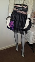 Load image into Gallery viewer, Vintage 80's Black Water-wave Taffeta Balloon Skirt