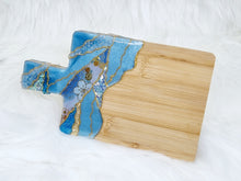 Load image into Gallery viewer, Resin Geode Entrée Serving Platters