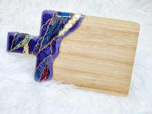 Load image into Gallery viewer, Resin Geode Entrée Serving Platters