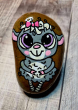 Load image into Gallery viewer, Set of 7 x Cute Creatures Hand-Painted Kindness Rocks