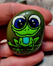 Load image into Gallery viewer, Set of 7 x Cute Creatures Hand-Painted Kindness Rocks