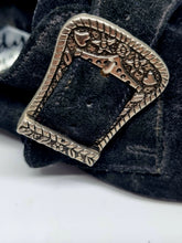 Load image into Gallery viewer, Vintage 80's Black Swede Leather Pixie Shoes