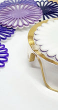 Load image into Gallery viewer, Purple Monochrome Glitter Daisy Resin Coasters & Coaster Holder Set