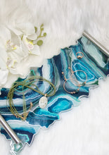Load image into Gallery viewer, Silver Green & White Agate Geode Serving Tray