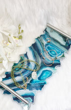 Load image into Gallery viewer, Silver Green & White Agate Geode Serving Tray
