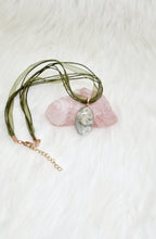 Load image into Gallery viewer, Rose Gold Resin Flower Cabochon Pendant & Matching Ring