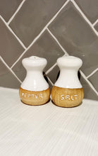Load image into Gallery viewer, Vintage Australian Pottery by John KEMETY