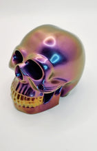 Load image into Gallery viewer, Handcrafted Colour Shift Resin Skull
