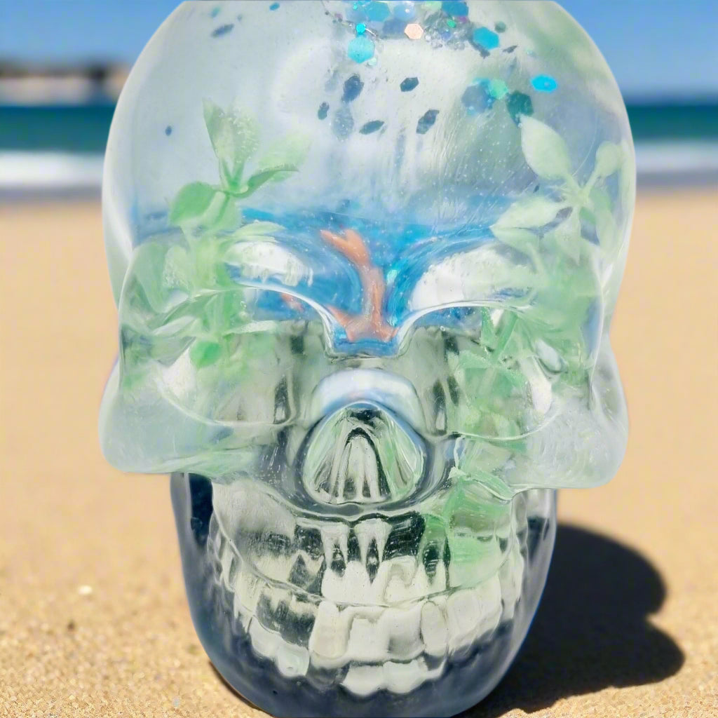 Handcrafted Resin Aquarium Snow Dome Skull