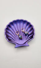 Load image into Gallery viewer, Purple Holographic Clam Shell Resin Trinket Dish
