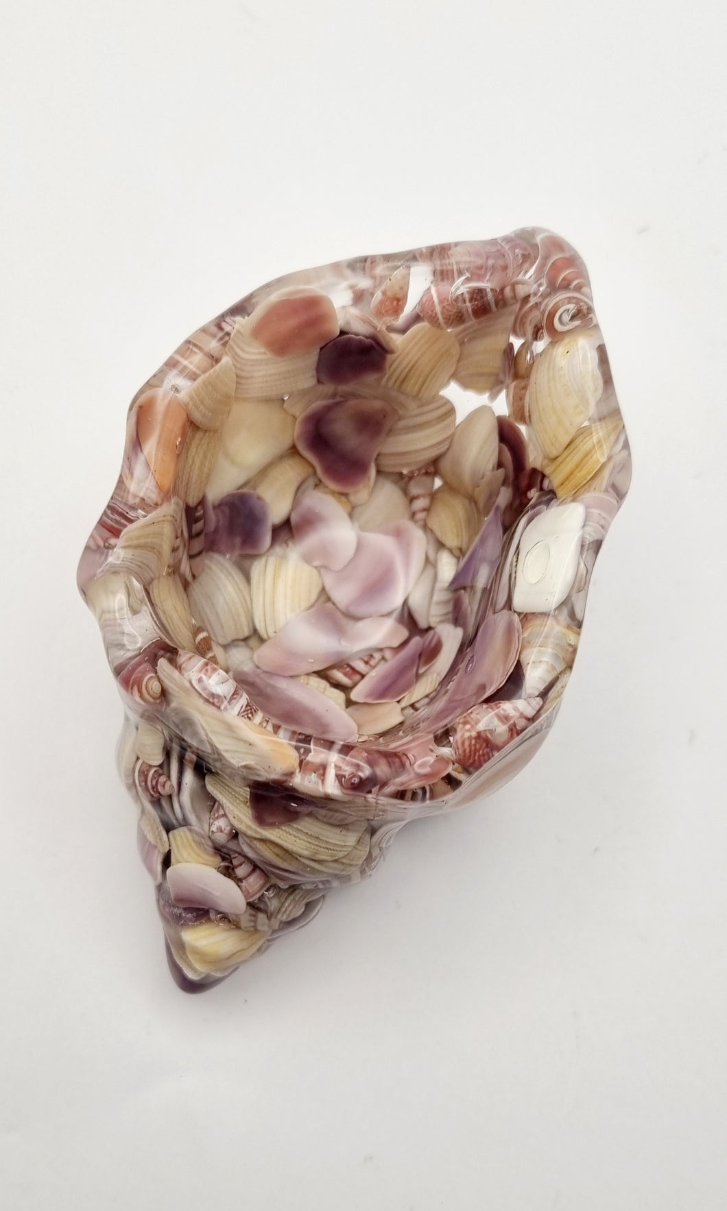 Handcrafted Seashell Shaped Resin Trinket Bowls Featuring Naturally Coloured Seashells #Style A