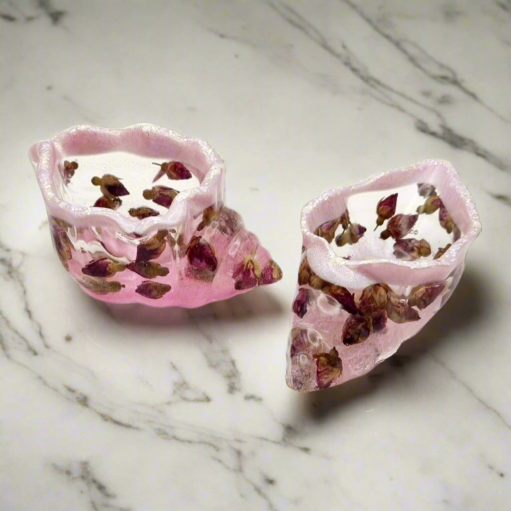 Handcrafted Seashell Shaped Resin Trinket Bowls Featuring Red Rose Buds