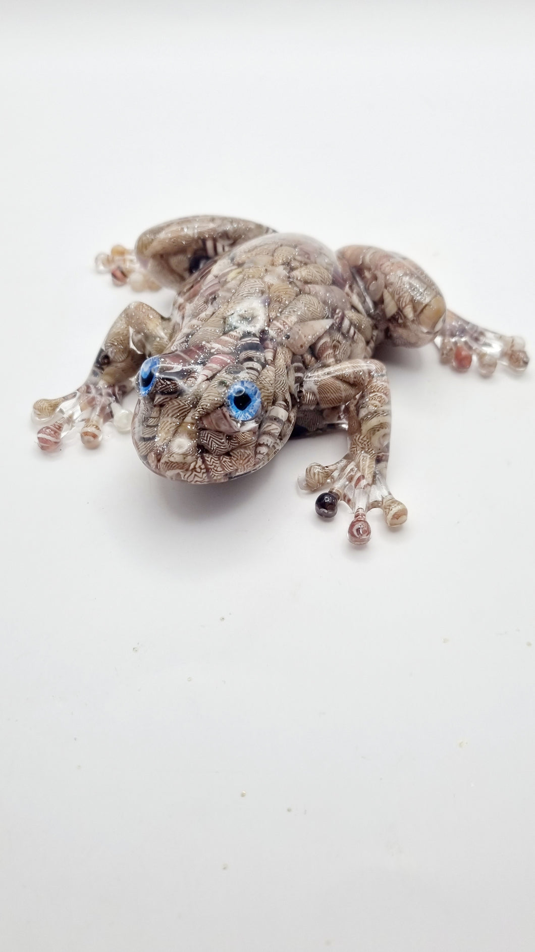 Seashell & Diamond Dust Resin Frog Figurine