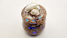 Load image into Gallery viewer, Seashell &amp; Window Film Honey Pot Trinket Jar
