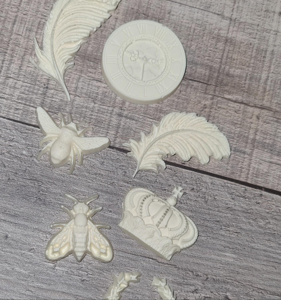 Set of 7 x Resin French Inspired Furniture Embellishment On-lay Applique Mixed Shapes