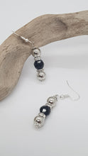 Load image into Gallery viewer, Silver Rhinestone Rondelle Black Faceted Bead Earrings
