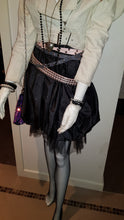 Load image into Gallery viewer, Vintage 80&#39;s Black Water-wave Taffeta Balloon Skirt
