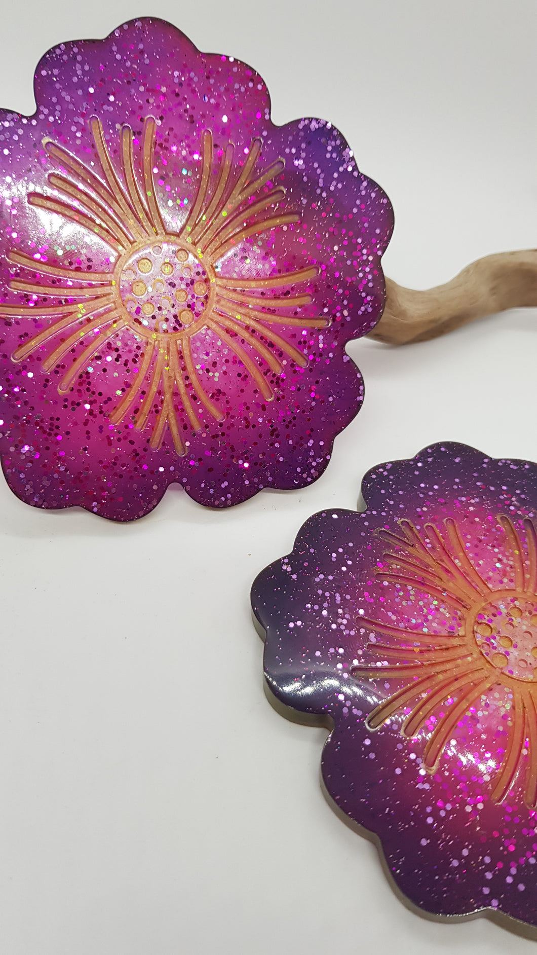 Set of 2 x Plum Pink & Gold Sparkly Glitter Hibiscus Resin Coasters