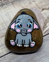 Load image into Gallery viewer, Set of 7 x Cute Creatures Hand-Painted Kindness Rocks
