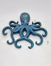 Load image into Gallery viewer, Handcrafted Resin Octopus Wall Décor
