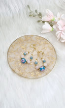 Load image into Gallery viewer, White &amp; Gold Leaf Resin Jewellery Tray
